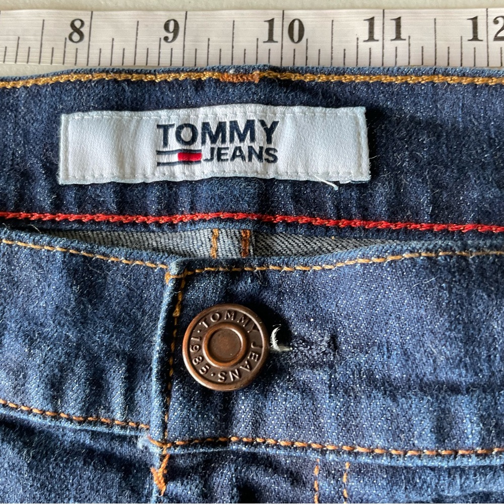 Tommy Jeans Dark Blue Denim Jeans hemmed - Picture 2 of 7